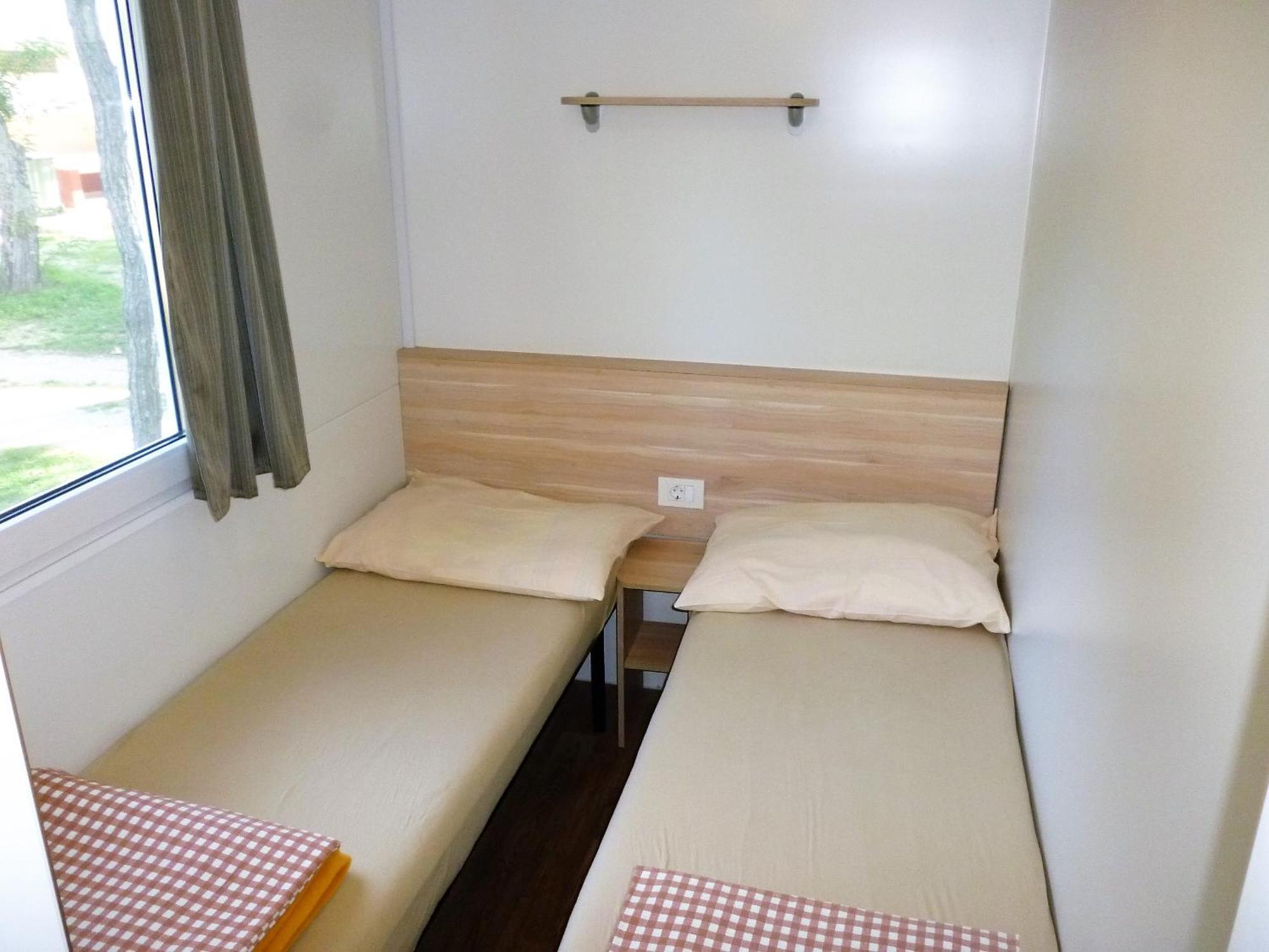 Campsite Pisak - Mobile Homes By The Sea セリネ 部屋 写真